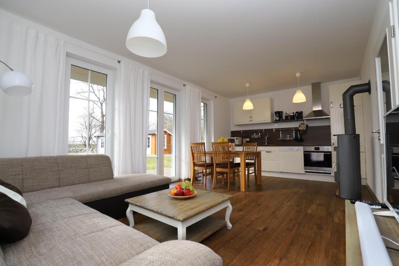 Ferienwohnung1 In Der Villa Westwind Тиссов Екстериор снимка